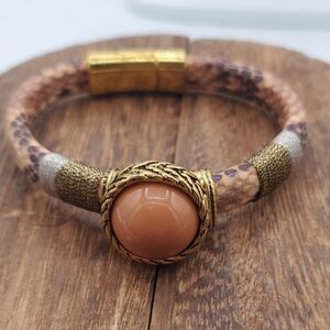 Gold-Tone Peach Stone Leapord Print Women's Bracelet B3427